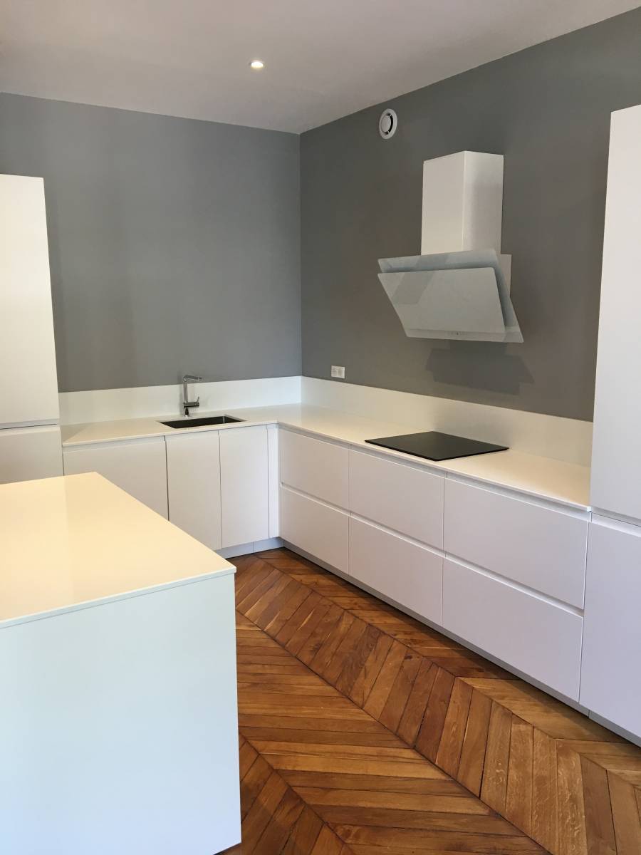 Cuisine premium Lyon - agencement haut de gamme avec électroménager encastrable de marque