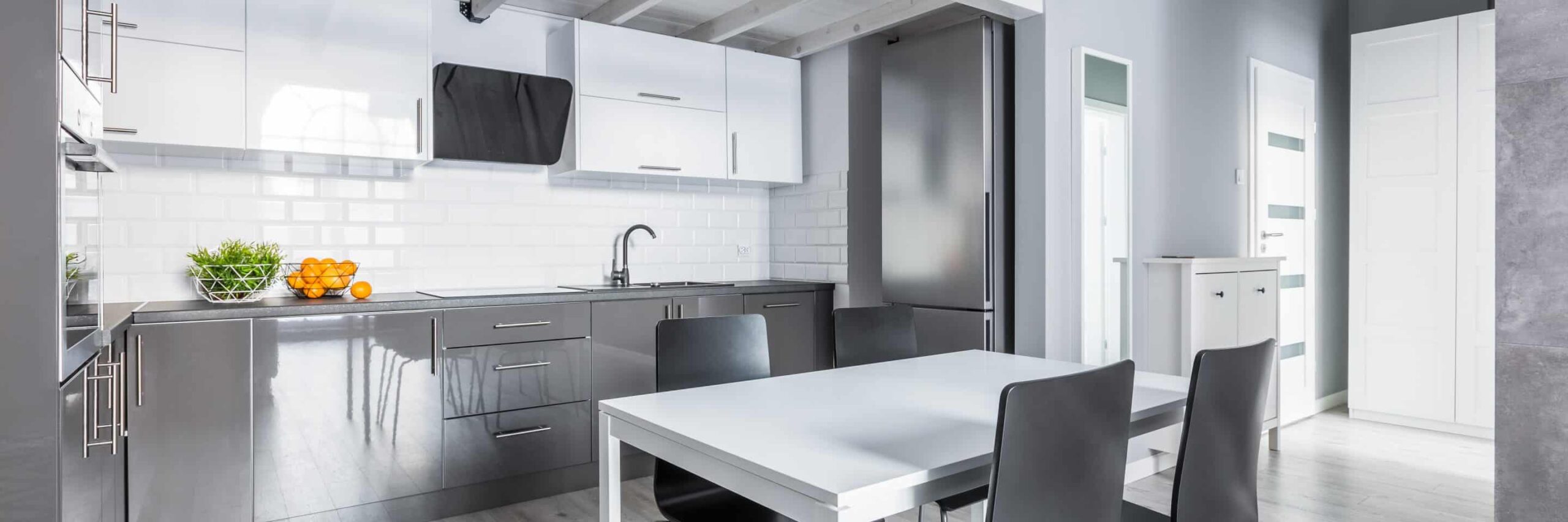 Conception cuisine moderne équipée - cuisiniste professionnel Lyon Caluire