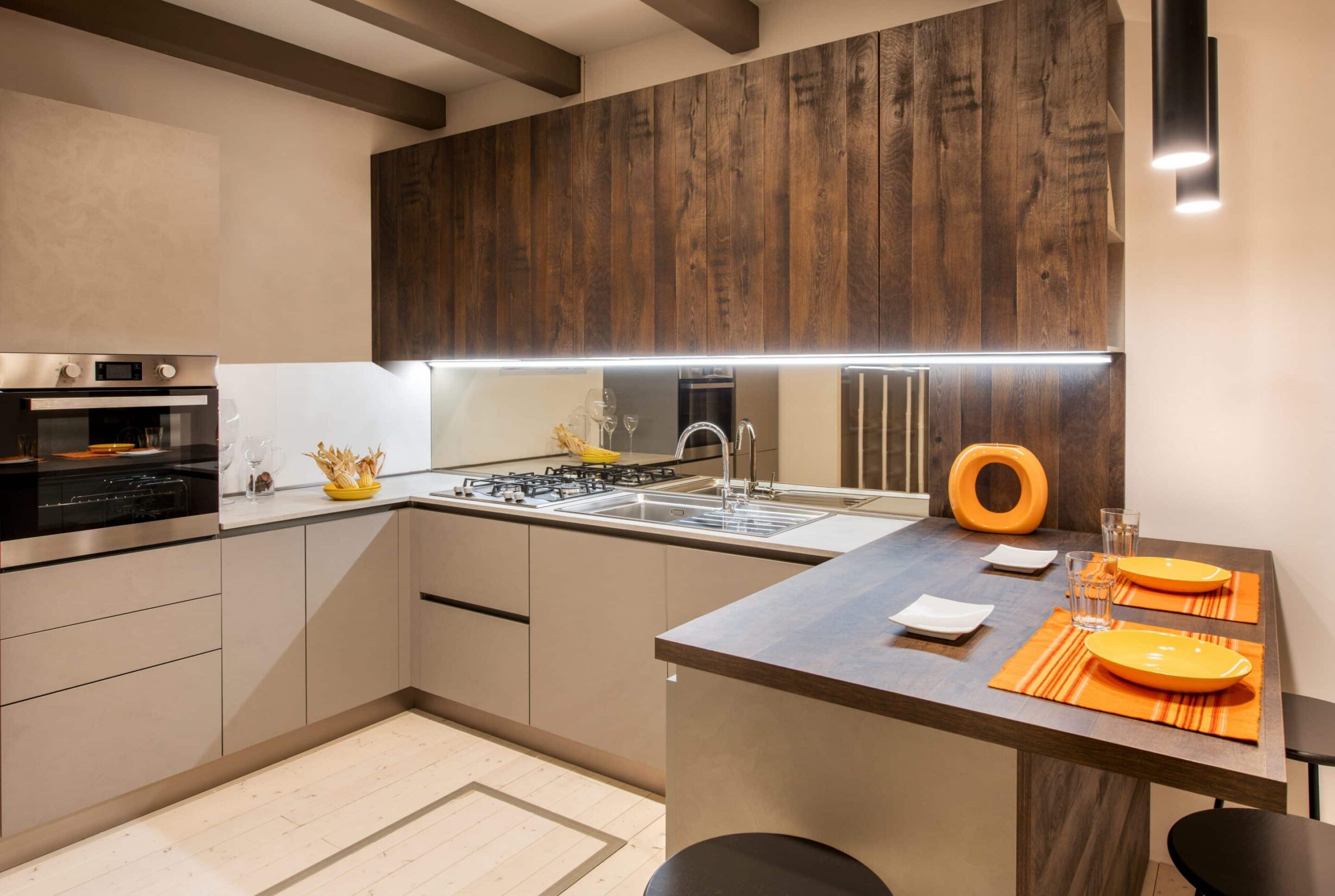 Cuisine pas chère moderne à Villeurbanne - meubles mélaminé stratifié - Studio Creatis cuisiniste Lyon