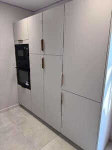 Cuisine refonte complète poignées laiton Janneyrias - cuisiniste Lyon Caluire